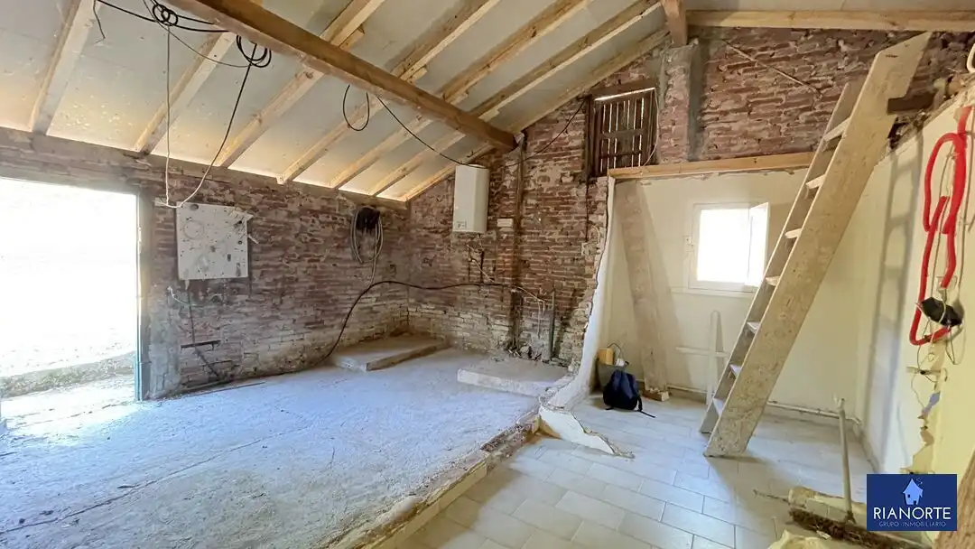 Casa adosada en venta en Gozón con Calefacción, Jardín privado y Trastero