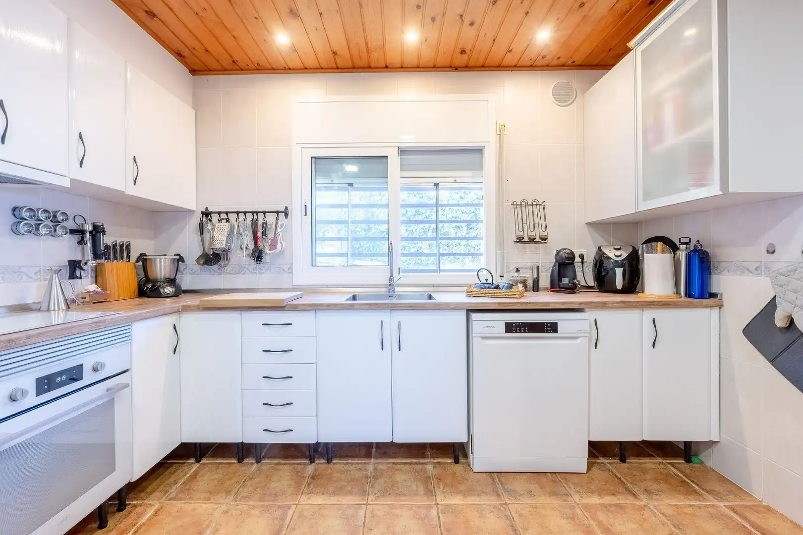 Kitchen of Houses for sale in Sant Cebrià de Vallalta  with Heating, Private garden and Storage room