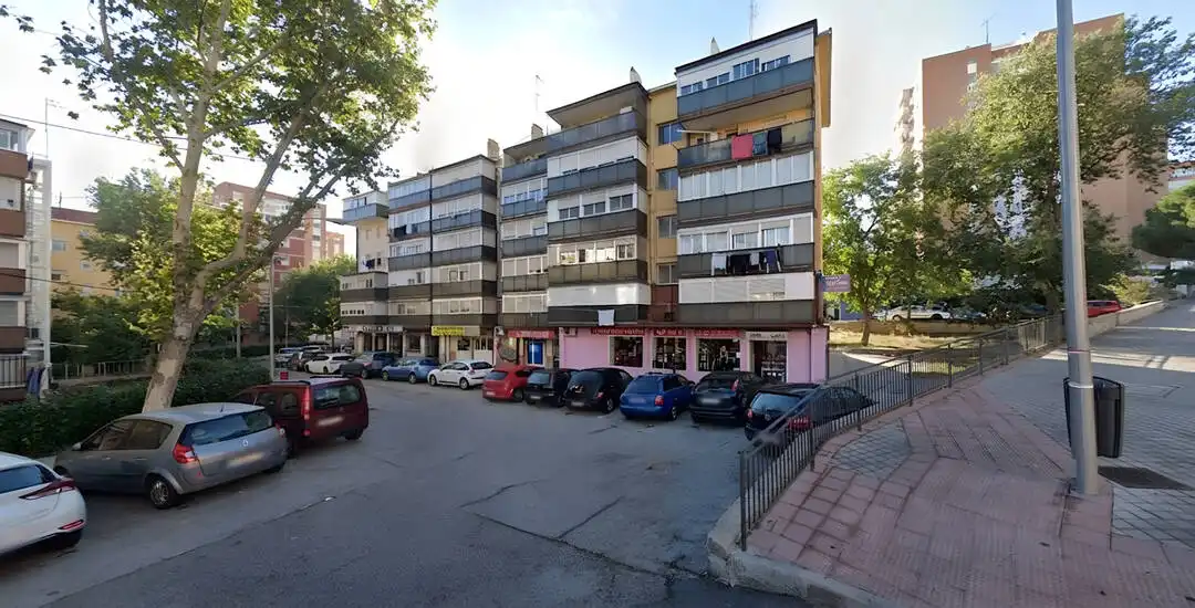 Außenansicht von Wohnung zum Verkauf in Madrid mit Klimaanlage, Heizung und Terrasse