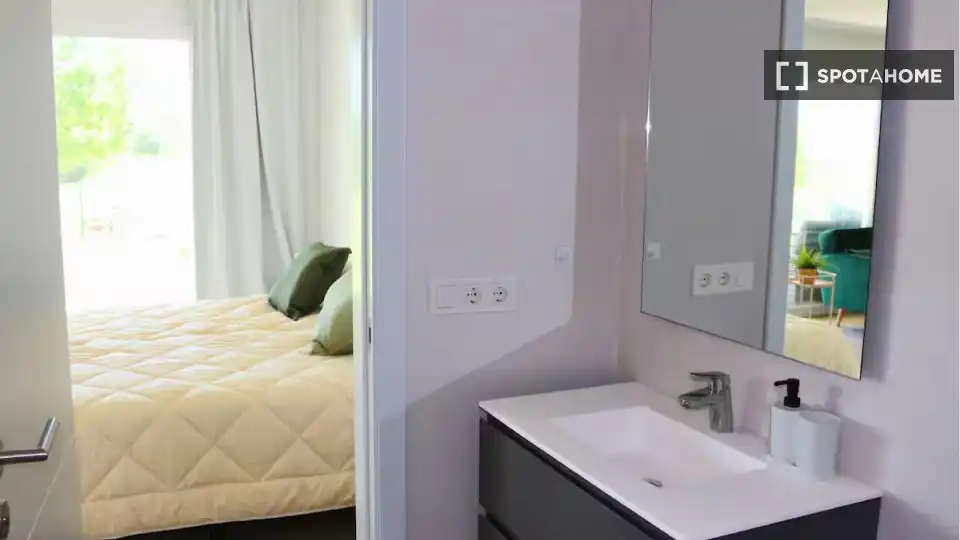 Room in Casares pueblo