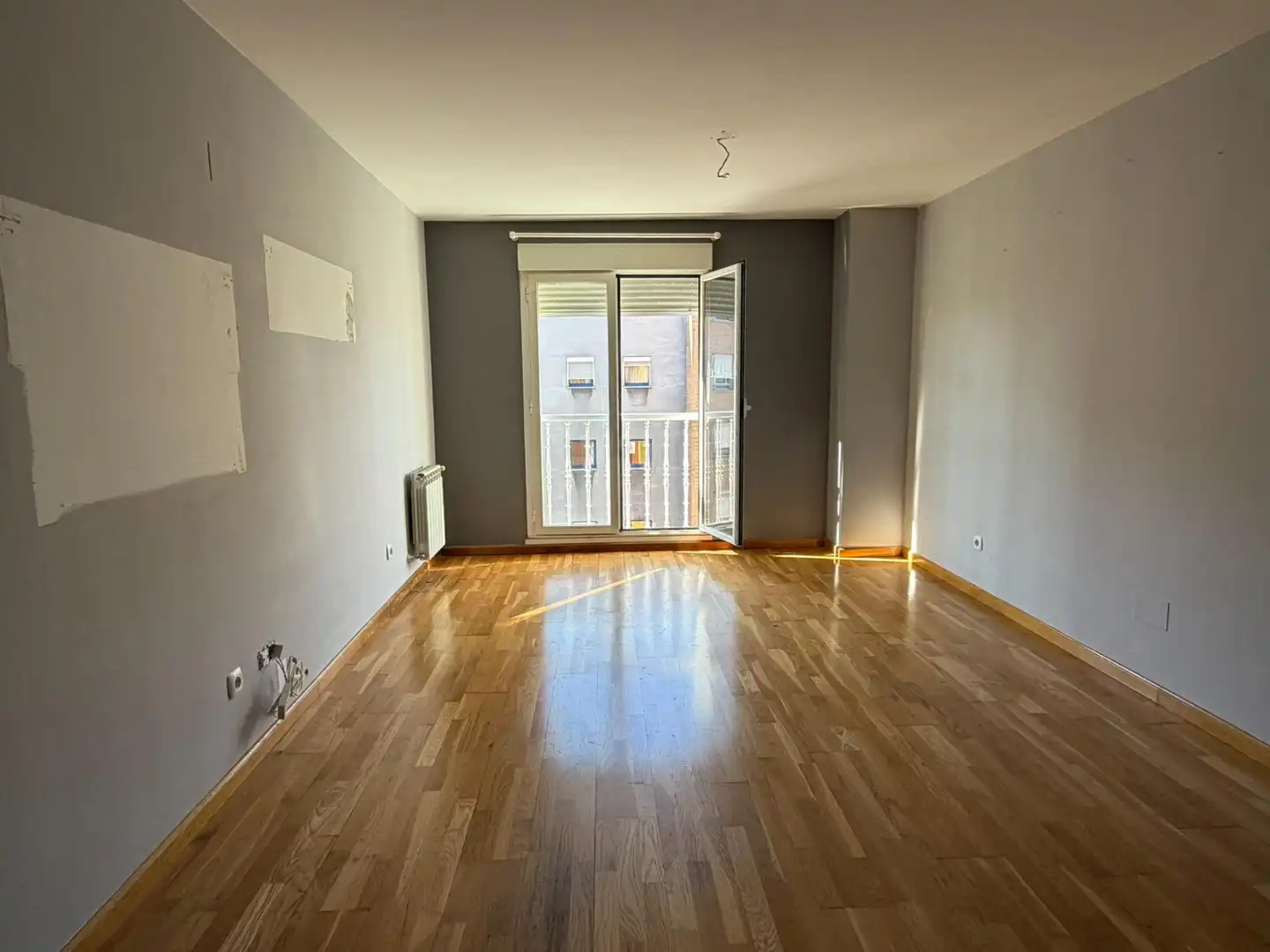 Sala d'estar de Pis en venda en Ponferrada amb Calefacció i Traster