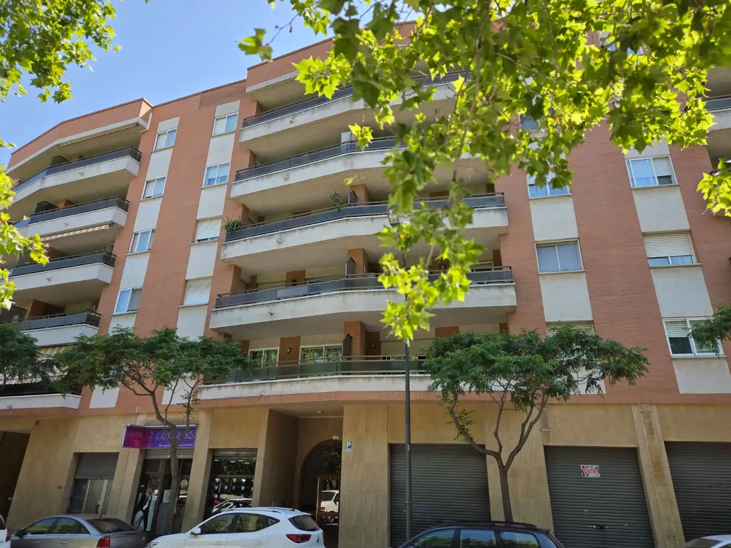 Vista exterior de Piso en venta en Reus con Aire acondicionado, Terraza y Balcón