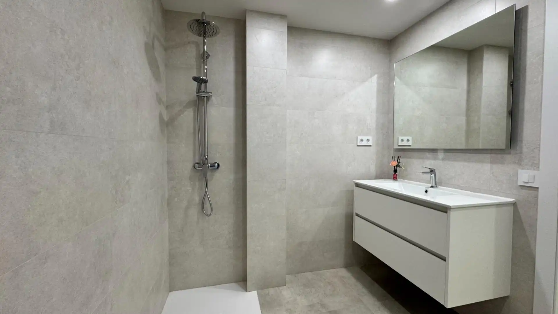 Badezimmer von Erdgeschoss zum Verkauf in Sant Feliu de Guíxols