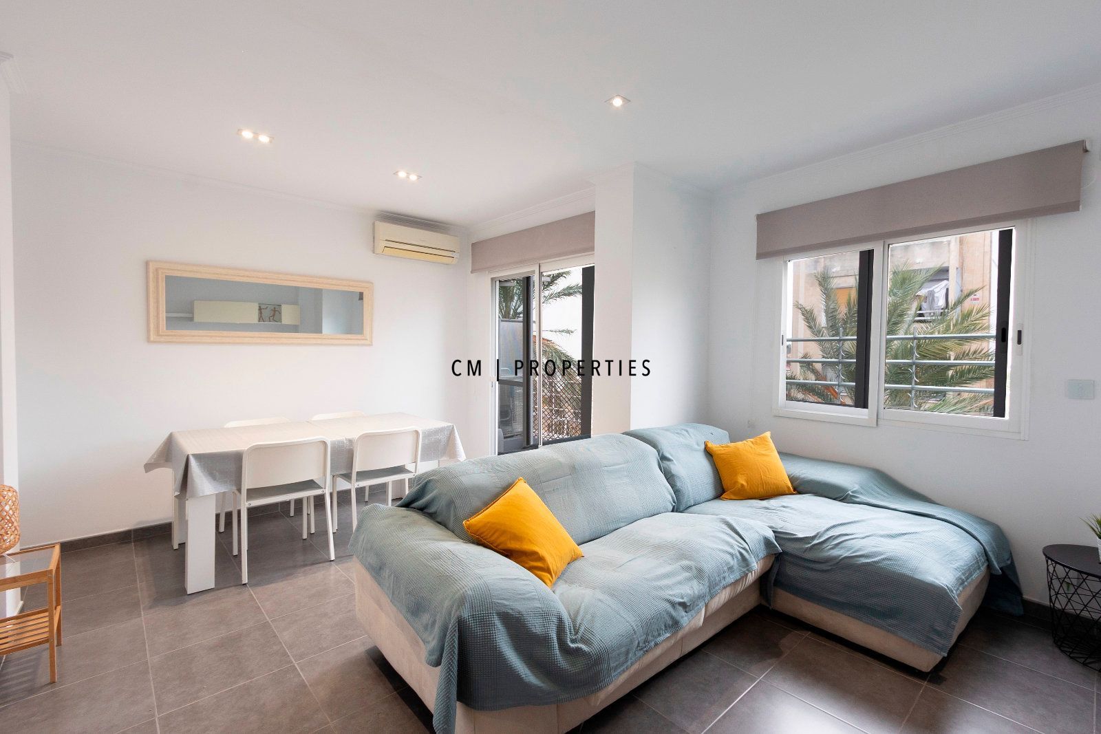 Vista exterior de Pis de lloguer en  Valencia Capital amb Aire condicionat, Calefacció i Terrassa