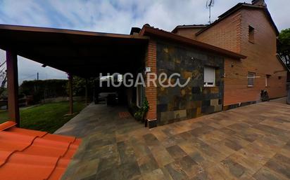 Exterior view of House or chalet for sale in Rubí  with Air Conditioner, Heating and Terrace