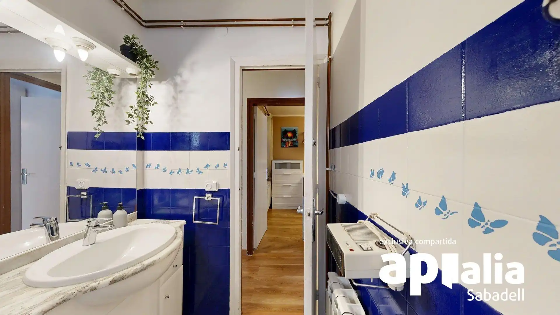 Bany de Pis en venda en Cerdanyola del Vallès amb Aire condicionat, Calefacció i Parquet