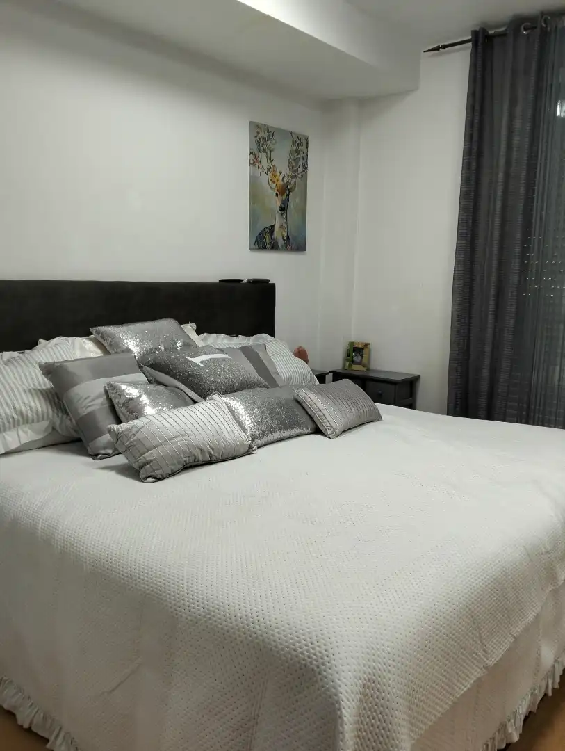 Habitación de Dúplex en venta en Cadrete con Aire acondicionado, Calefacción y Parquet