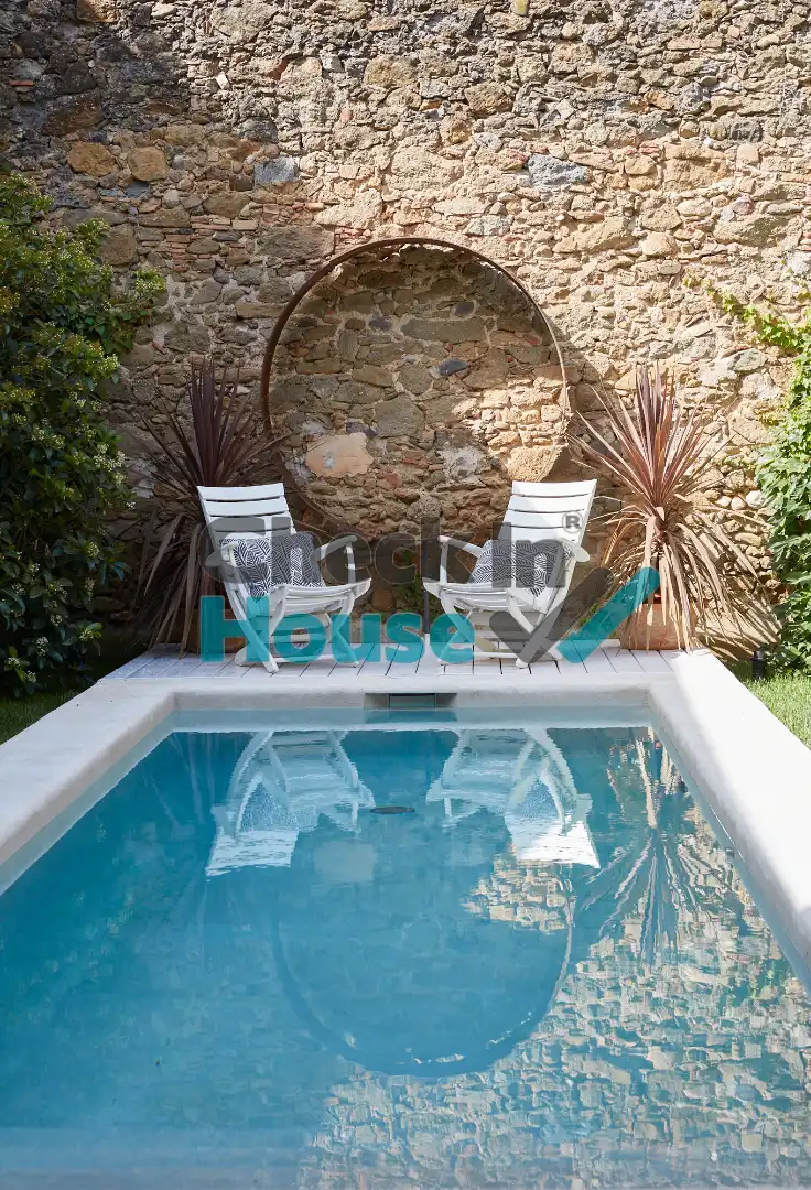 Piscina de Finca rústica en venta en Corçà con Aire acondicionado, Calefacción y Jardín privado