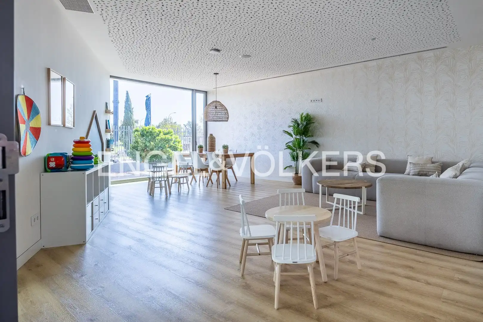 Dining room of Detached homes for sale in Mairena del Aljarafe  with Air Conditioner, Heating and Private garden