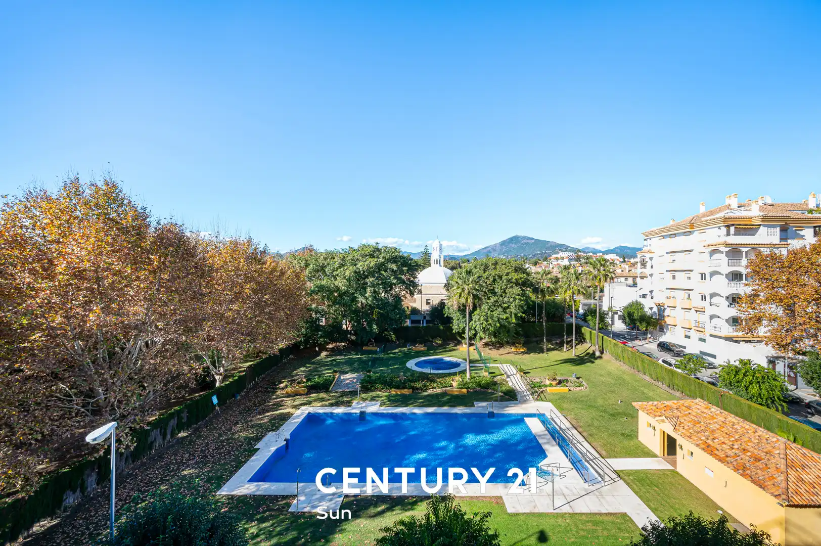 Jardí de Pis en venda en Marbella amb Aire condicionat, Calefacció i Terrassa