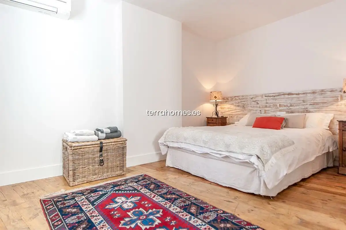Habitación de Dúplex de alquiler en Madrid con Aire acondicionado, Calefacción y Amueblado