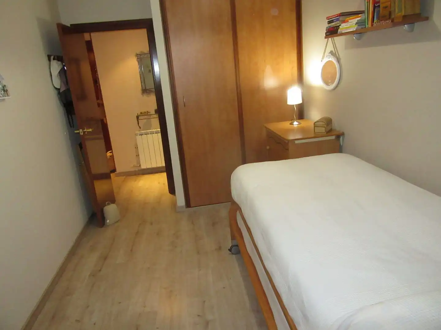 Dormitori de Apartament en venda en Sabiñánigo amb Calefacció, Terrassa i Traster