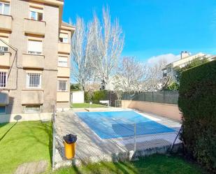 Swimming pool of Flat for sale in Torrelodones  with Air Conditioner, Heating and Private garden