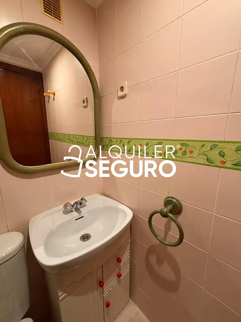 Badezimmer von Wohnung zur Miete in Puente de Vallecas