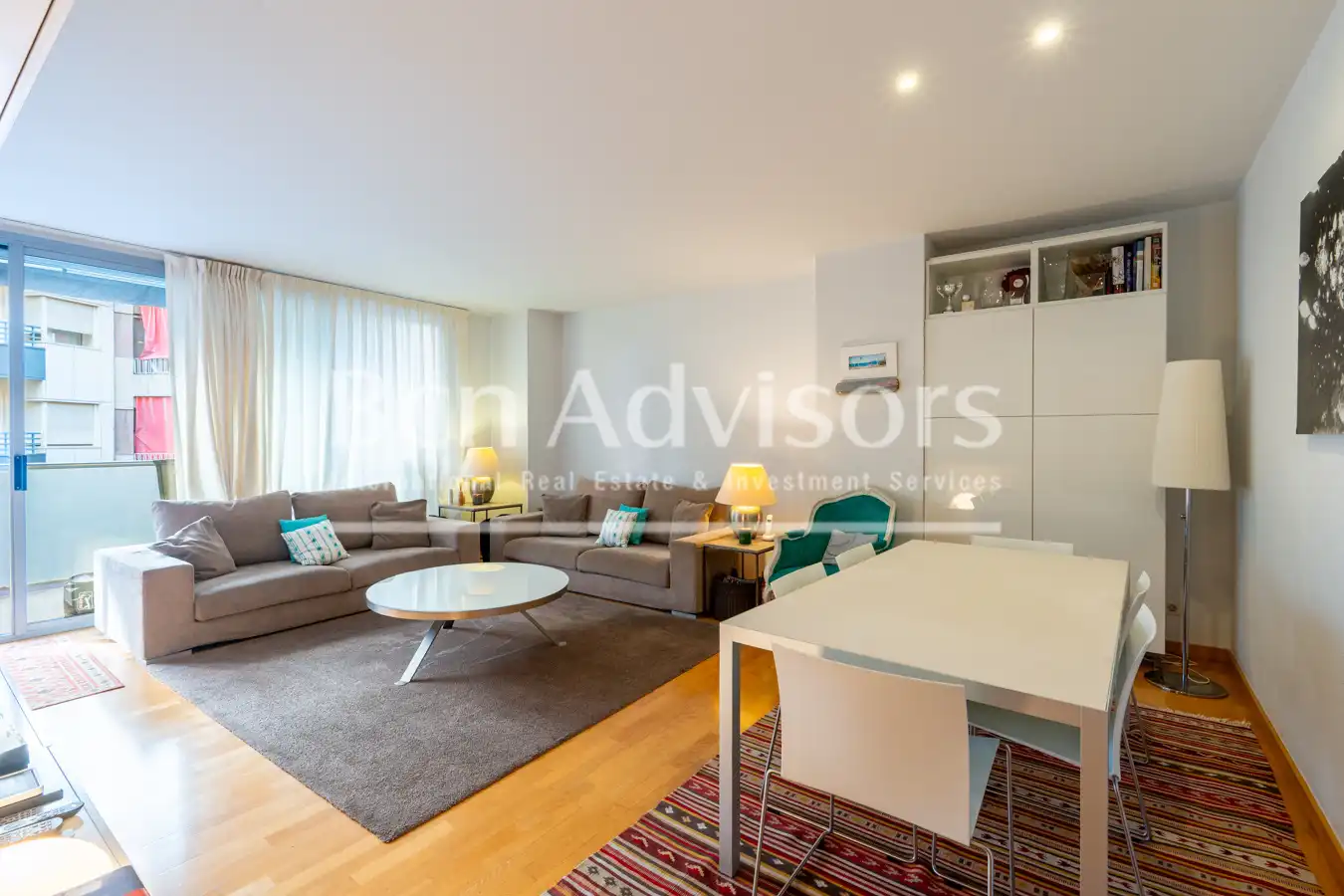 Piso con ascensor en venta en Carrer del Comte Borrell, imagen 3