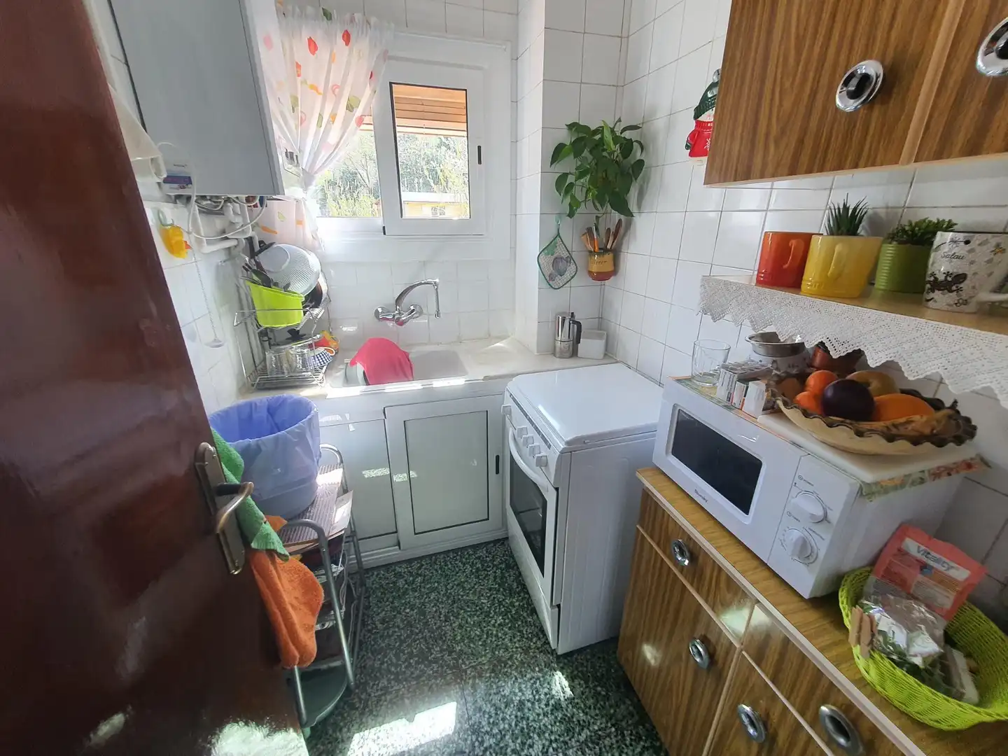 Cuina de Casa o xalet en venda en Sant Cugat del Vallès amb Calefacció, Jardí privat i Terrassa
