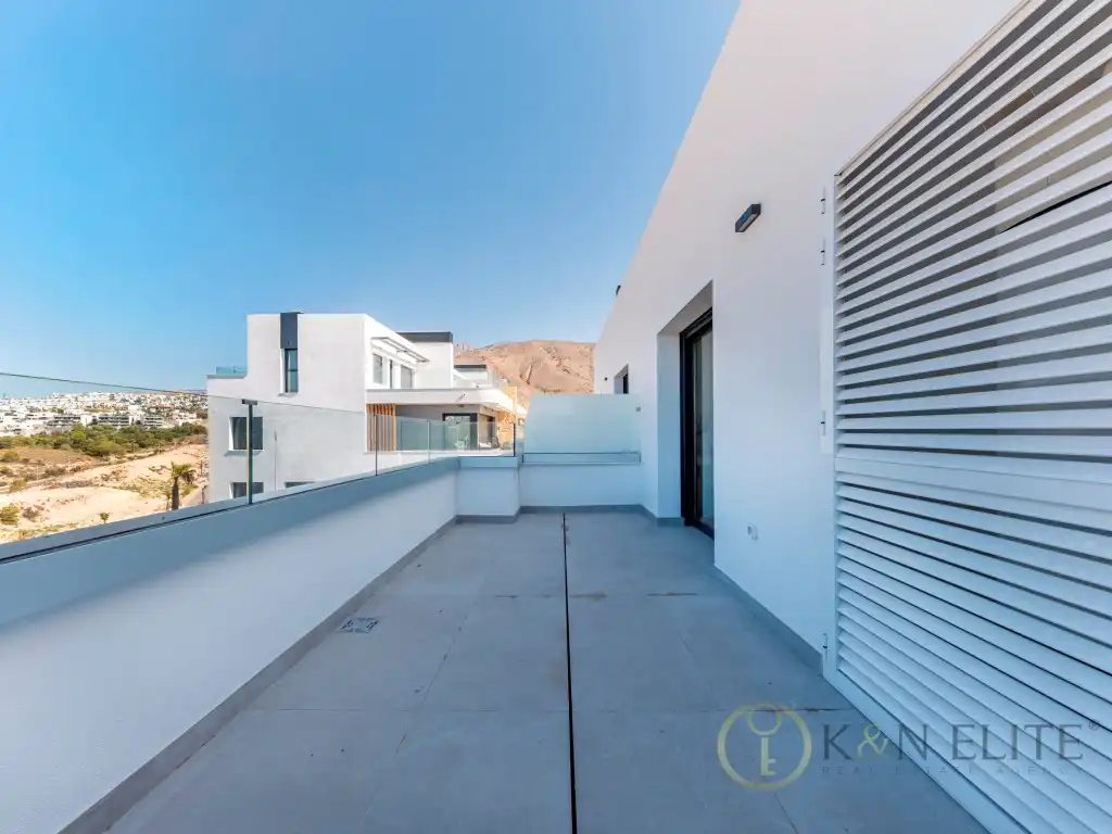 Penthouse for sale in Calle Presidente Adolfo Suarez, imagen 24
