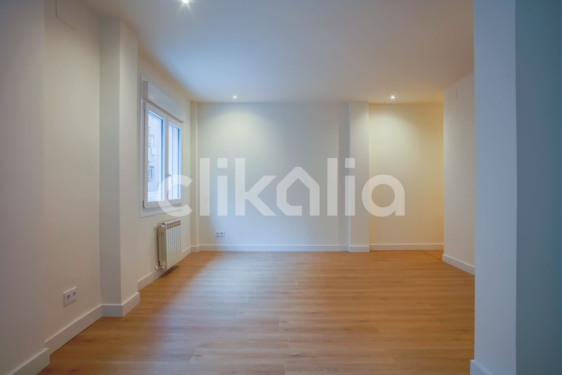 Bedroom of Flat for sale in  Madrid Capital  with Air Conditioner and Heating