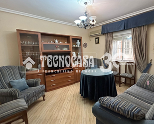 Sala d'estar de Casa o xalet en venda en Begíjar amb Terrassa