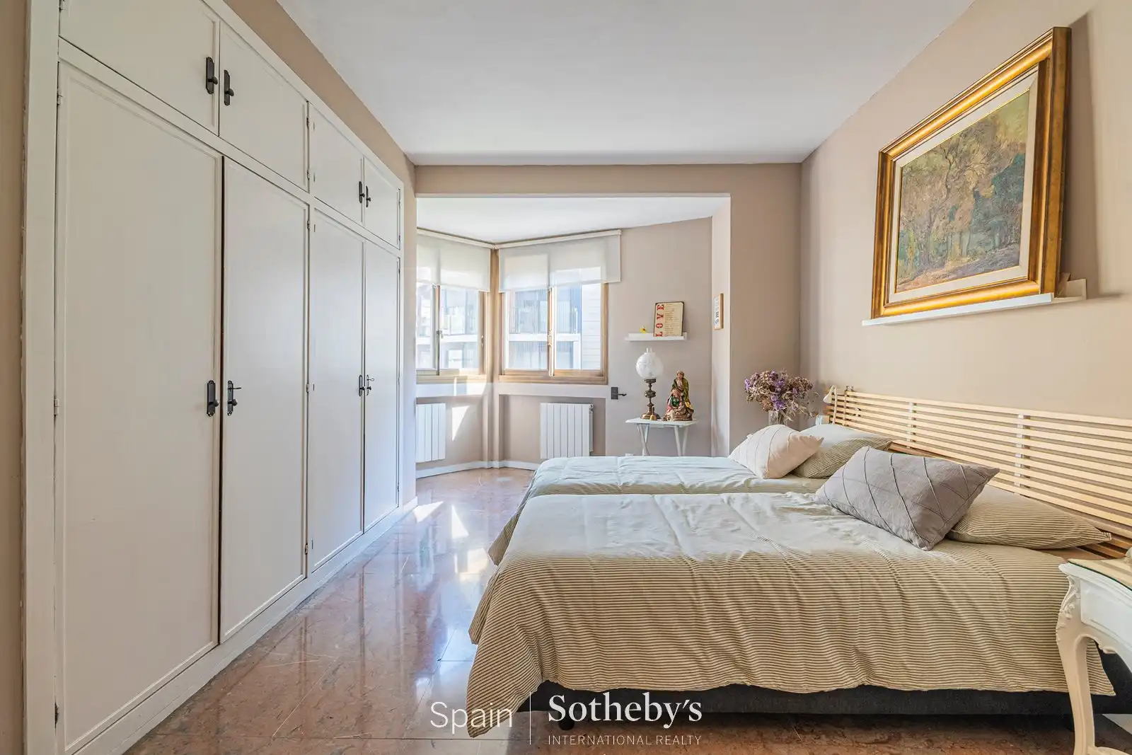 Dormitori de Apartament en venda en Barcelona amb Aire condicionat, Calefacció i Traster