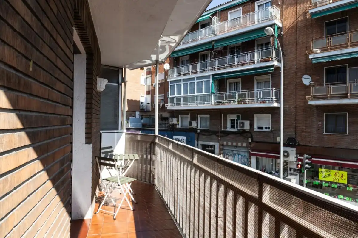 Balcony of Apartments for share in Madrid  with Air Conditioner, Furnished and Oven