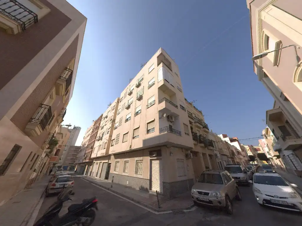 Vista exterior de Pis en venda en Almería