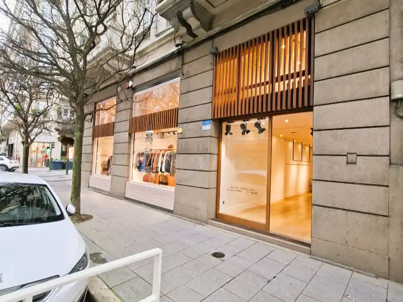 Geschaftsraum zur Miete in A Coruña Capital  mit Parkett und Alarm