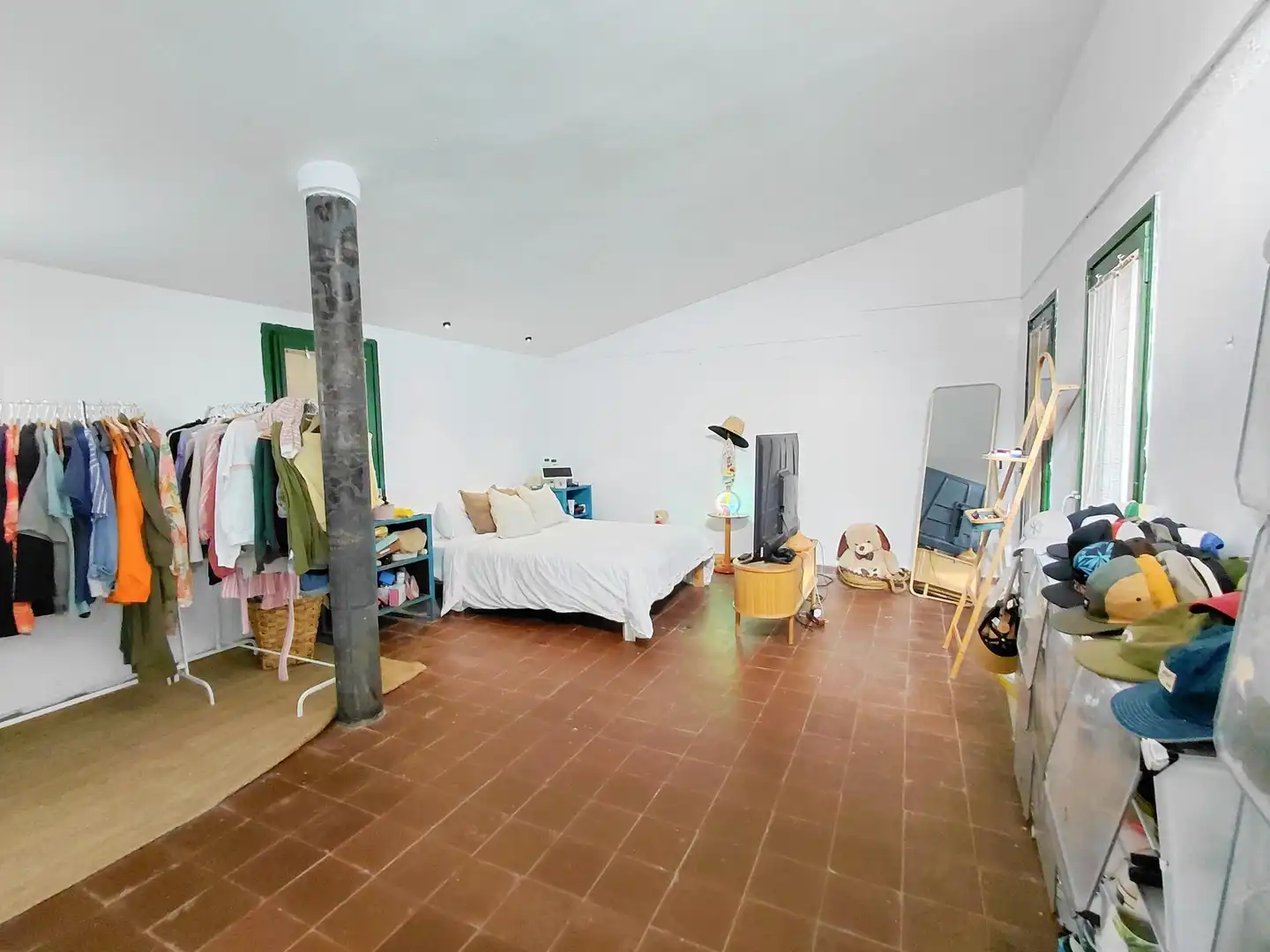 Dormitori de Casa adosada en venda en Cunit amb Jardí privat, Terrassa i Balcó