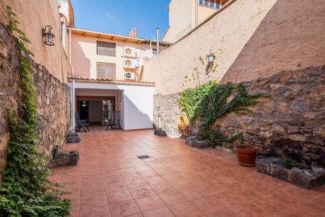 Casa-chalet en Venta en Calle Mediodía, 53 en Calatorao