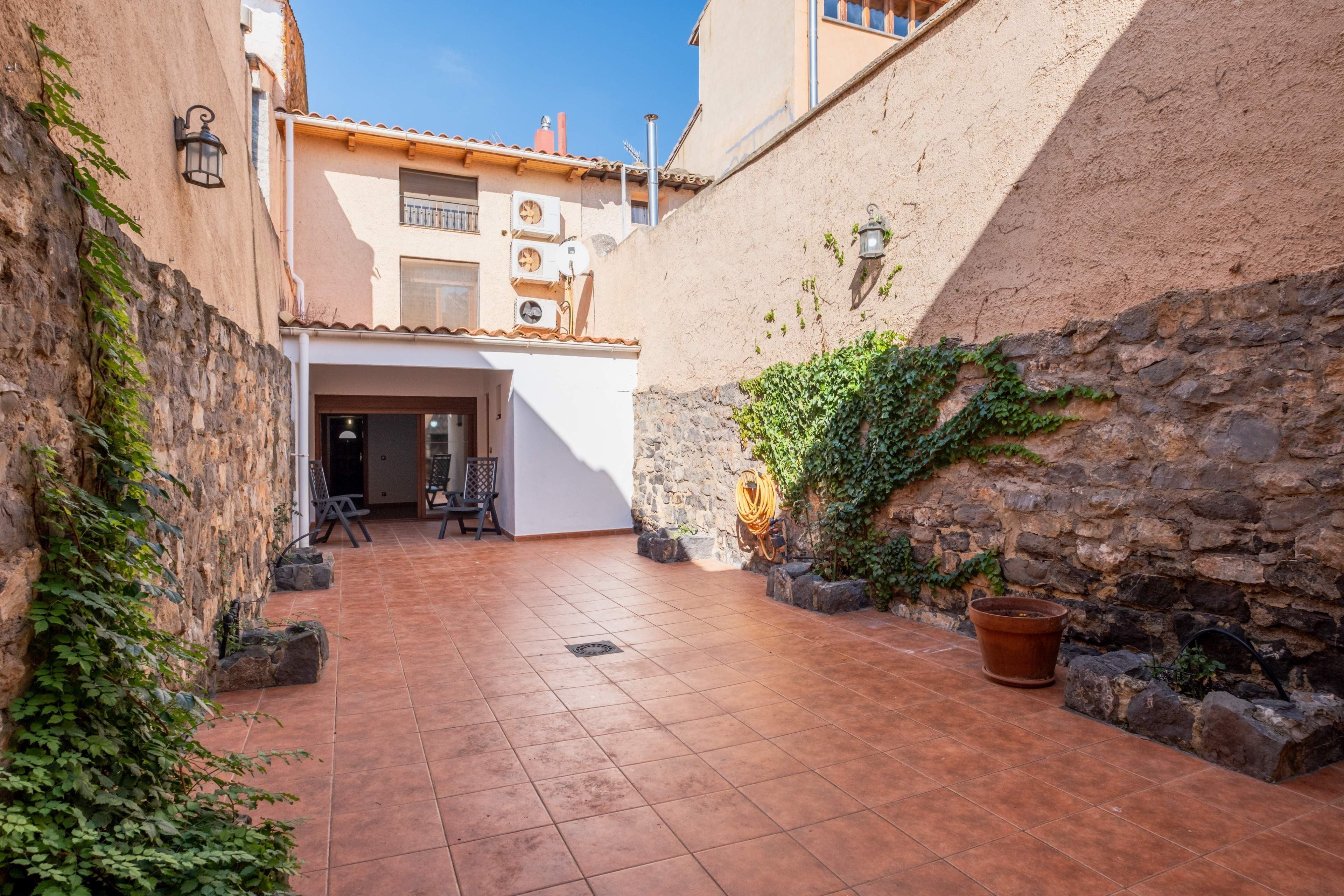 Terrace of House or chalet for sale in Calatorao  with Air Conditioner, Heating and Terrace