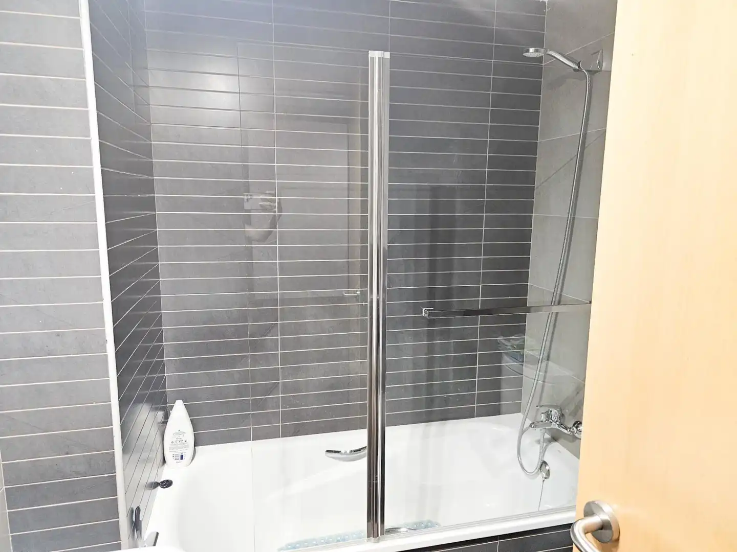 Baño de Piso en venta en Figueres con Parquet