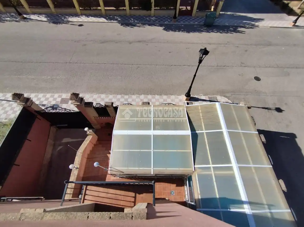 Terrassa de Casa o xalet en venda en Arjonilla amb Calefacció, Piscina i Alarma
