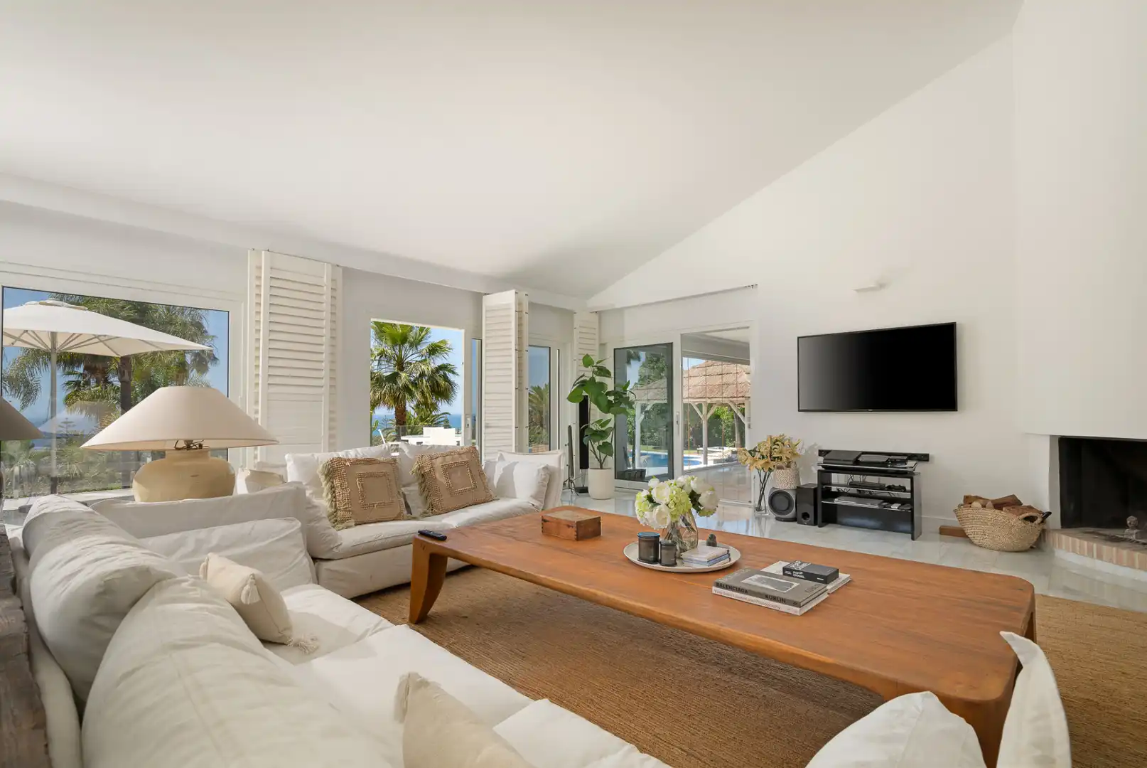 Wohnzimmer von Haus oder Chalet zum Verkauf in Marbella mit Klimaanlage, Privatgarten und Terrasse