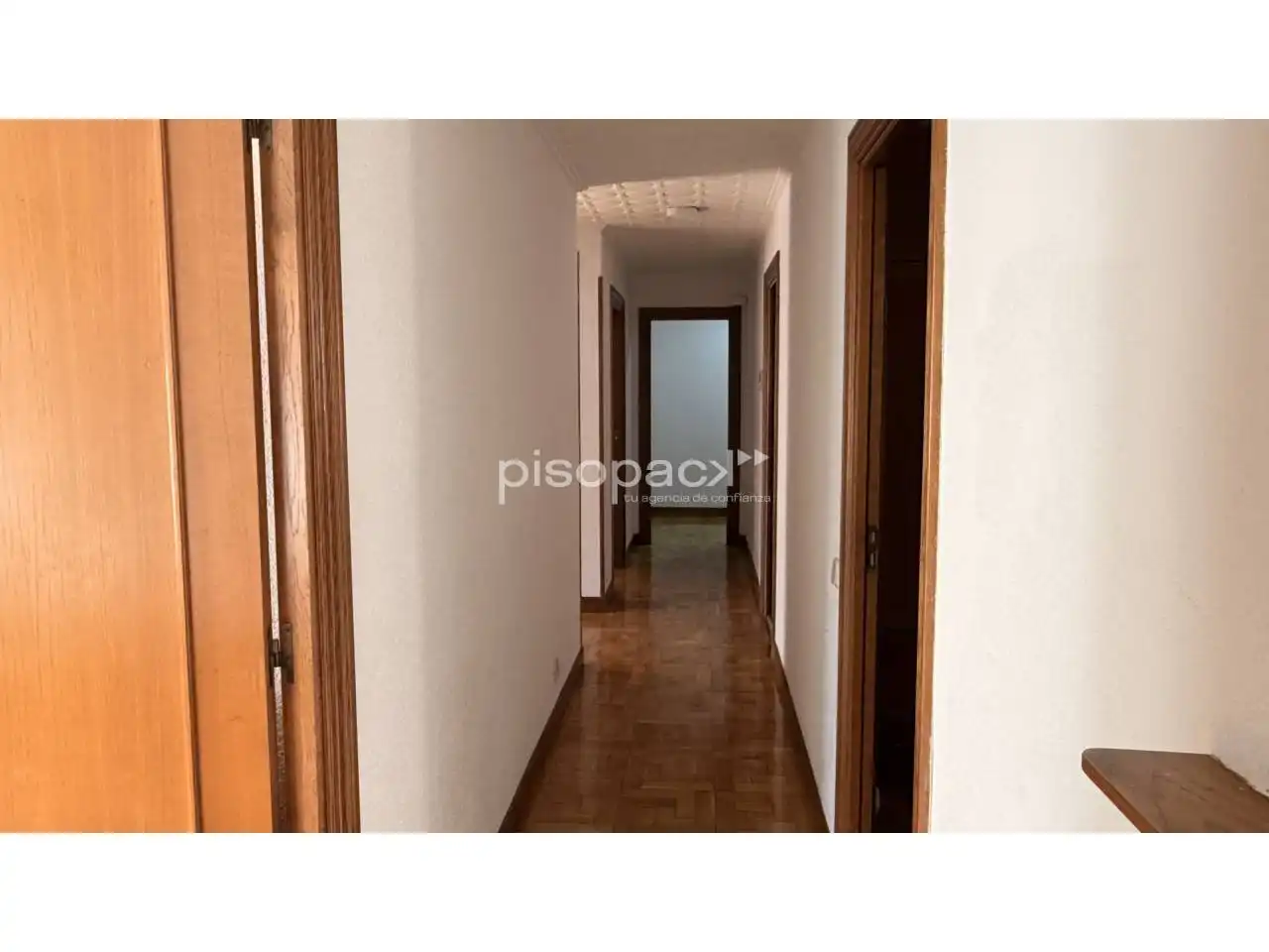 Piso en venta en  Pamplona / Iruña con Aire acondicionado, Terraza y Trastero