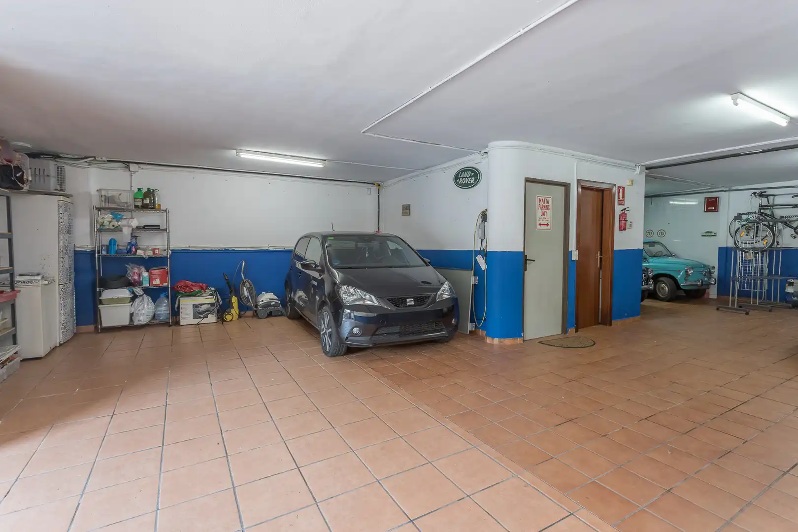 Parking de Casa o chalet en venta en Gavà con Calefacción, Piscina y Horno