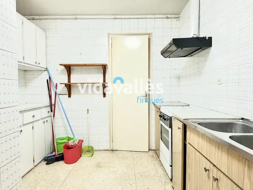 Cocina de Piso en venta en Cardedeu con Calefacción, Trastero y Horno