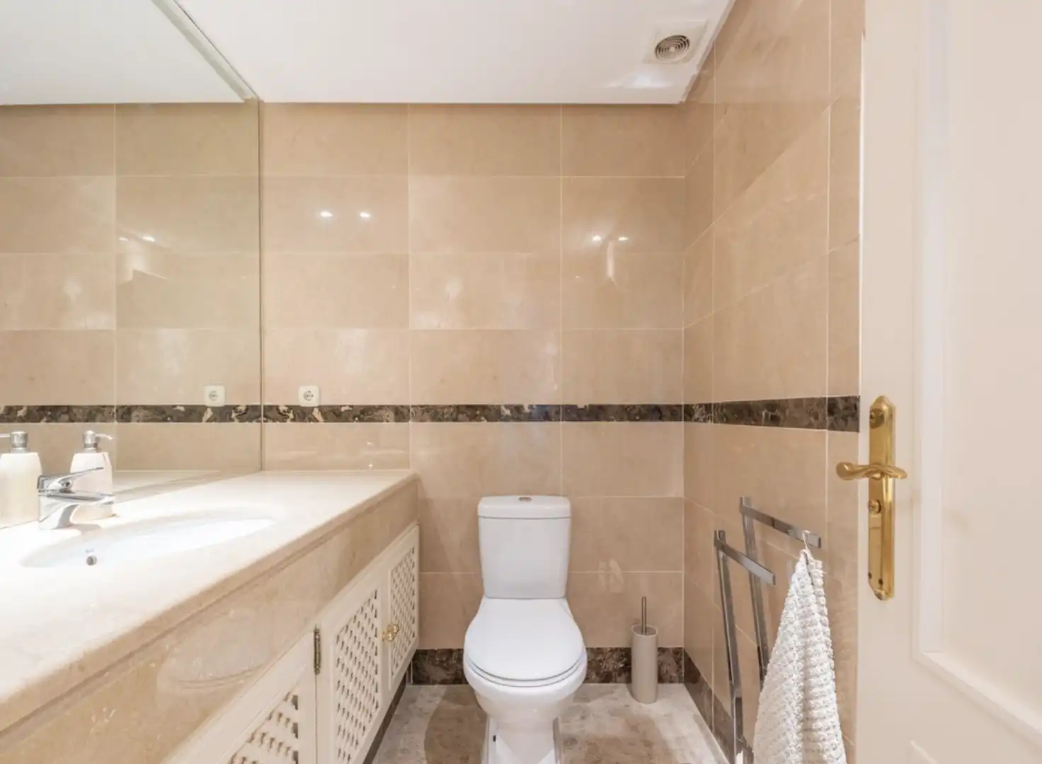 Penthouse with pool for sale in Nueva Andalucía, imagen 14