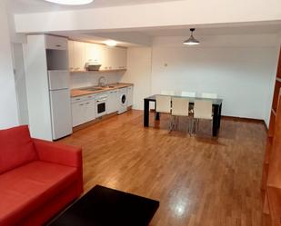 Apartament de lloguer en Oviedo  amb Calefacció, Parquet i Terrassa