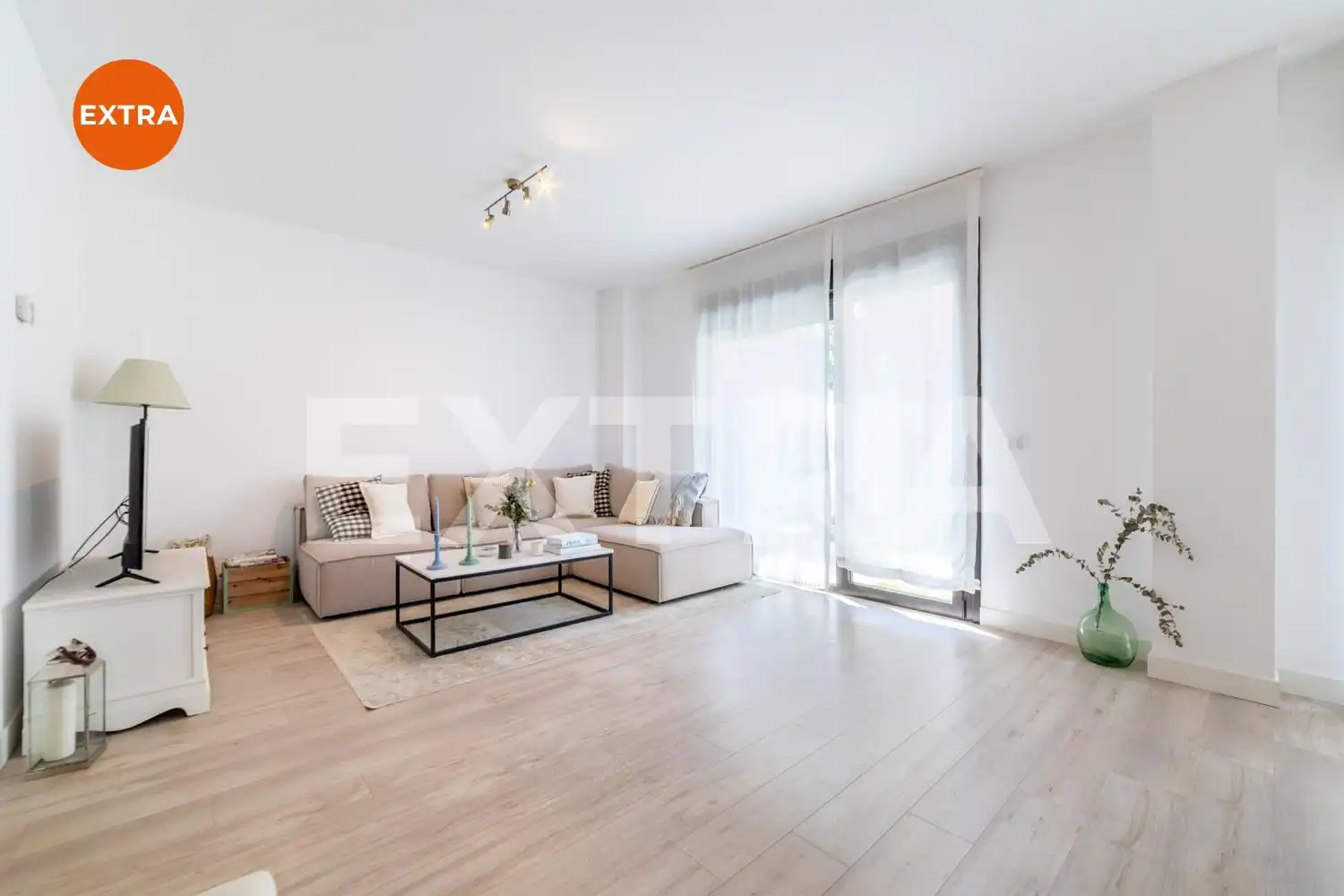 Living room of Houses for sale in Alcalá de Henares  with Air Conditioner, Heating and Private garden