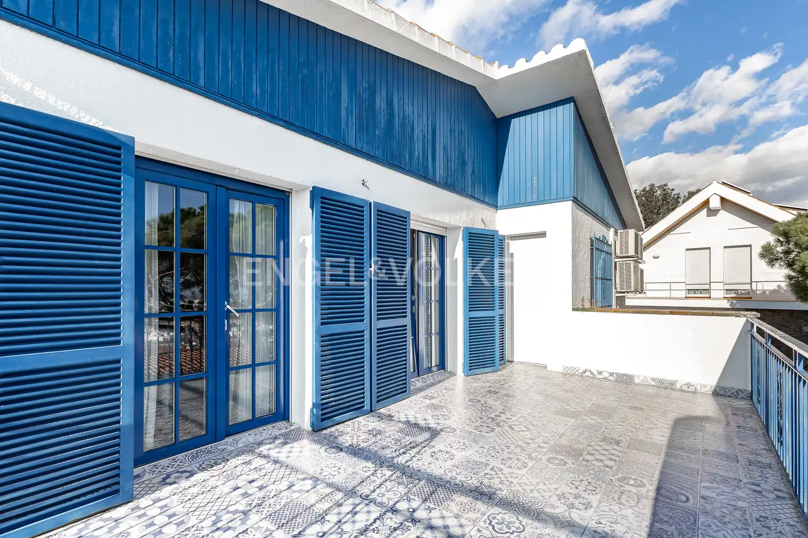 Vista exterior de Casa o chalet de alquiler en Sitges con Aire acondicionado, Calefacción y Jardín privado