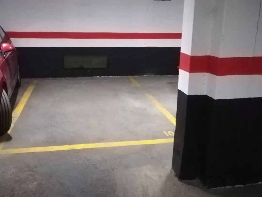 Parking to rent in Kasune 17
