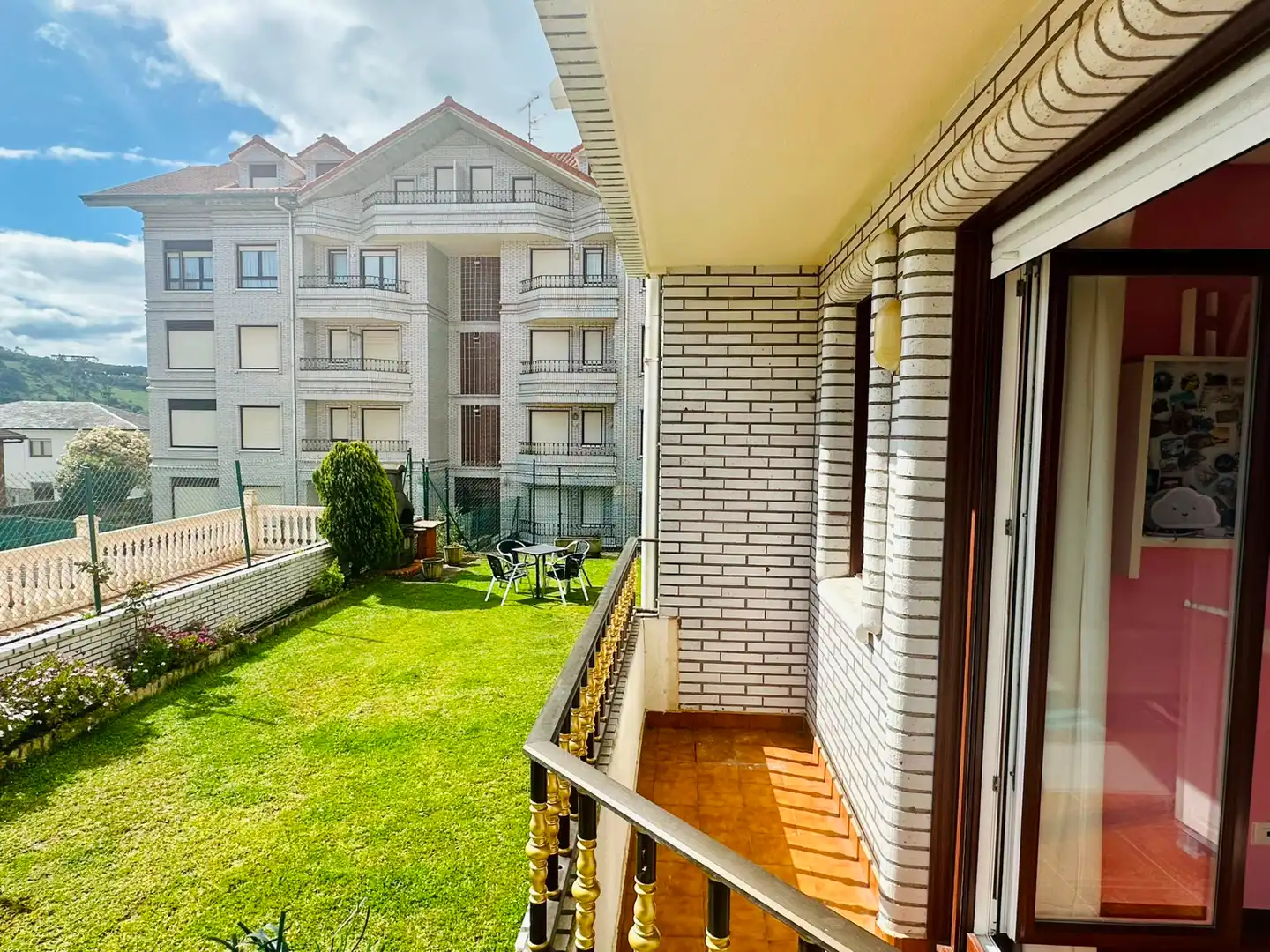 Balcony of Flat for sale in Noja  with Heating, Private garden and Terrace