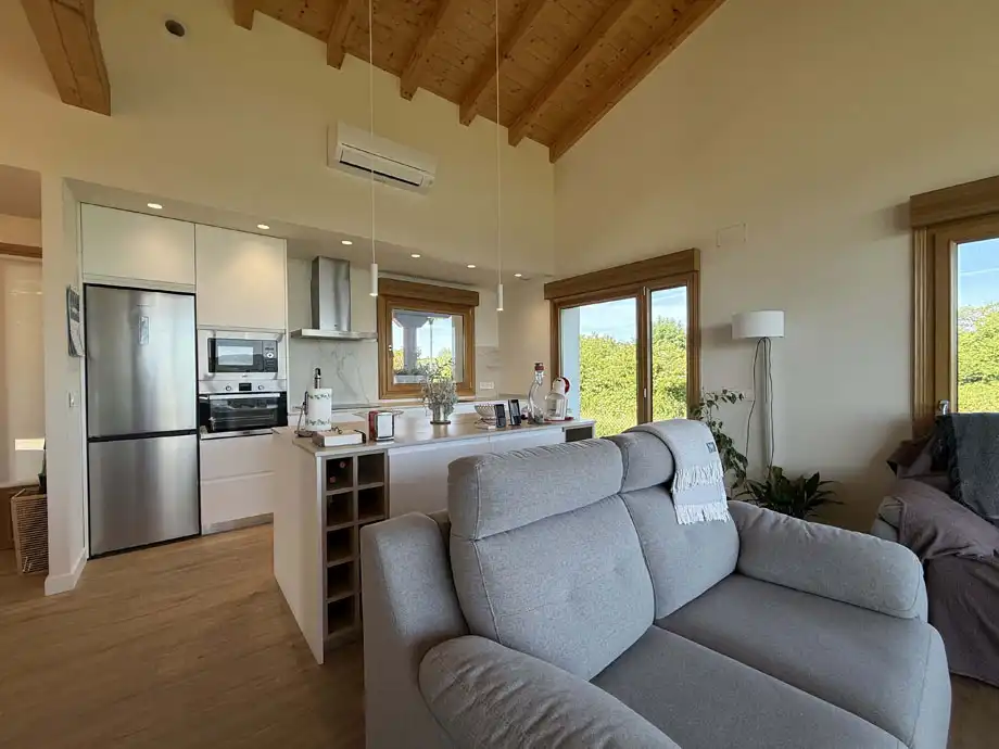 Sala de estar de Casa o chalet en venta en Legutio con Calefacción, Jardín privado y Amueblado