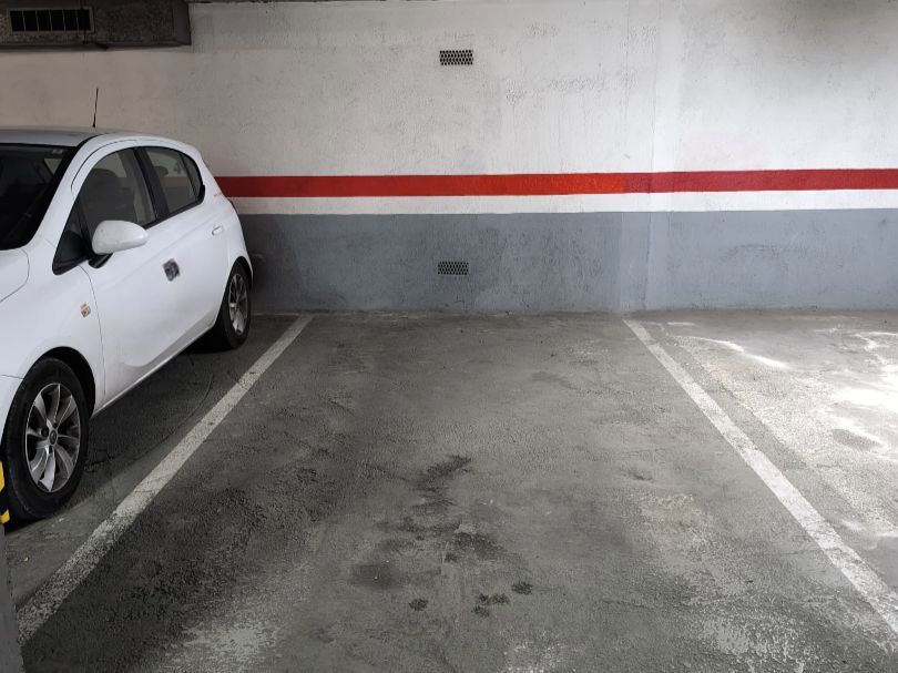 Aparcament de Garatge en venda en Santa Coloma de Gramenet