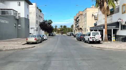 Foto 2 de Pis en venda a Calle Tomillo, 4, Las Palmeras - Dehesilla, Sanlúcar de Barrameda