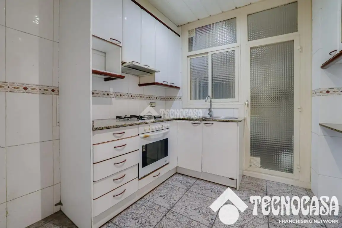 Cocina de Piso en venta en Barcelona con Terraza