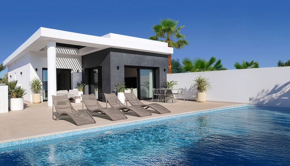 Foto 0 de Villa de diseño con piscina privada en Ciudad Quesada