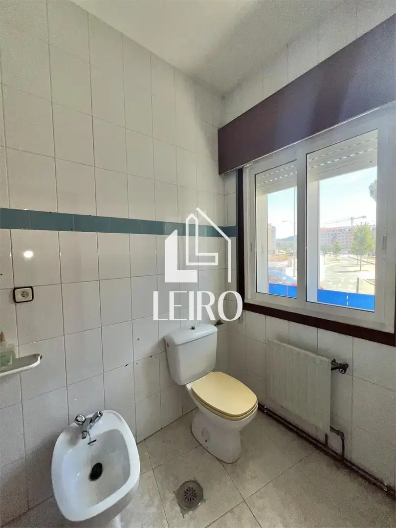 Local comercial de lloguer a Vilagarcía, imagen 14