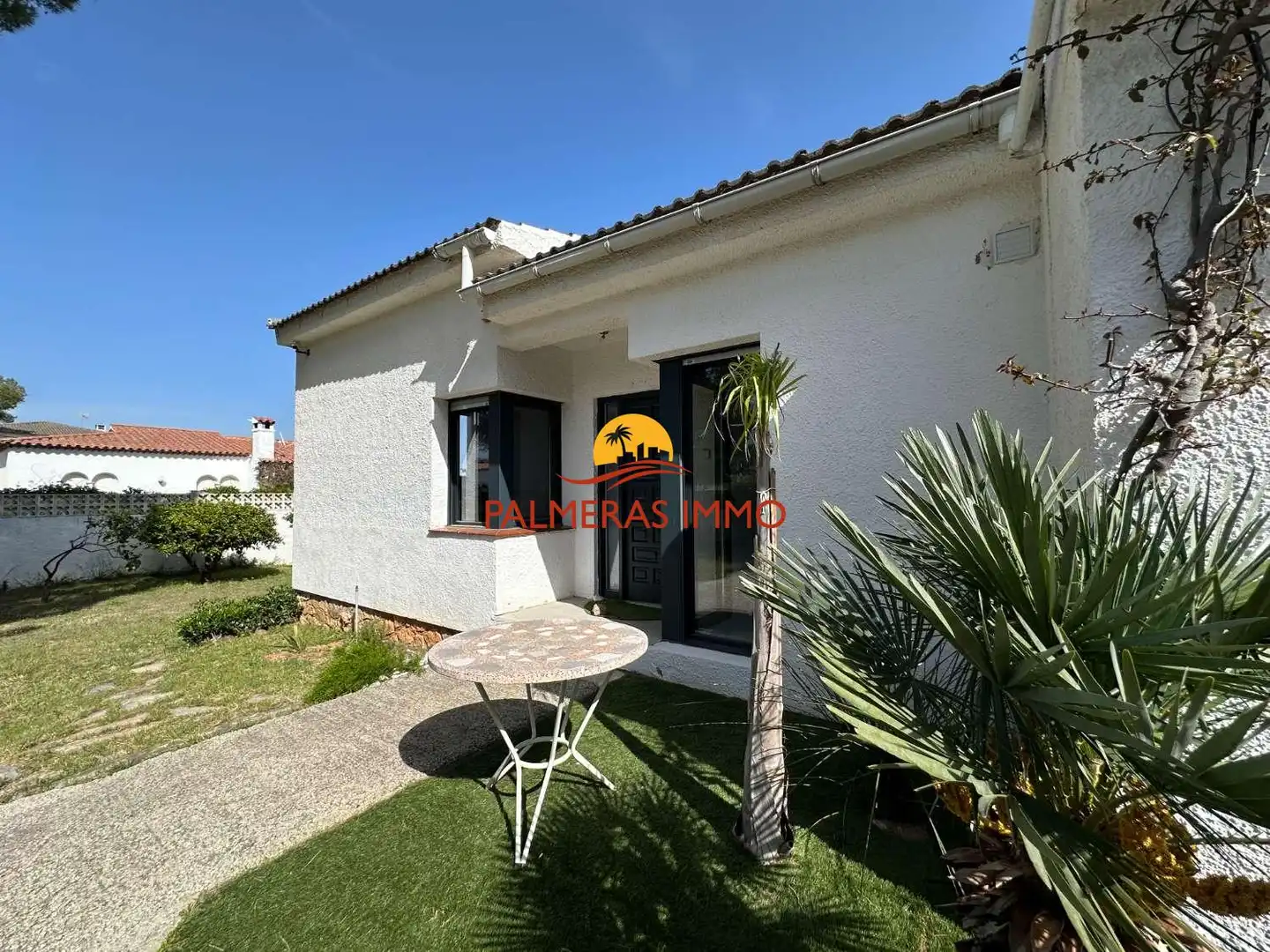 Vista exterior de Casa o chalet en venta en Mont-roig del Camp