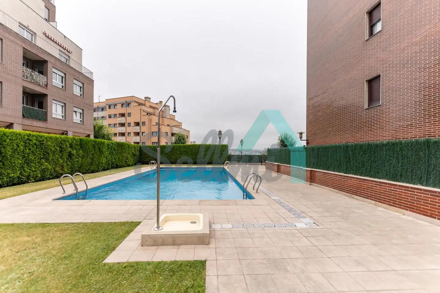 Swimming pool of Flat for rent in Oviedo   with Heating, Parquet flooring and Terrace